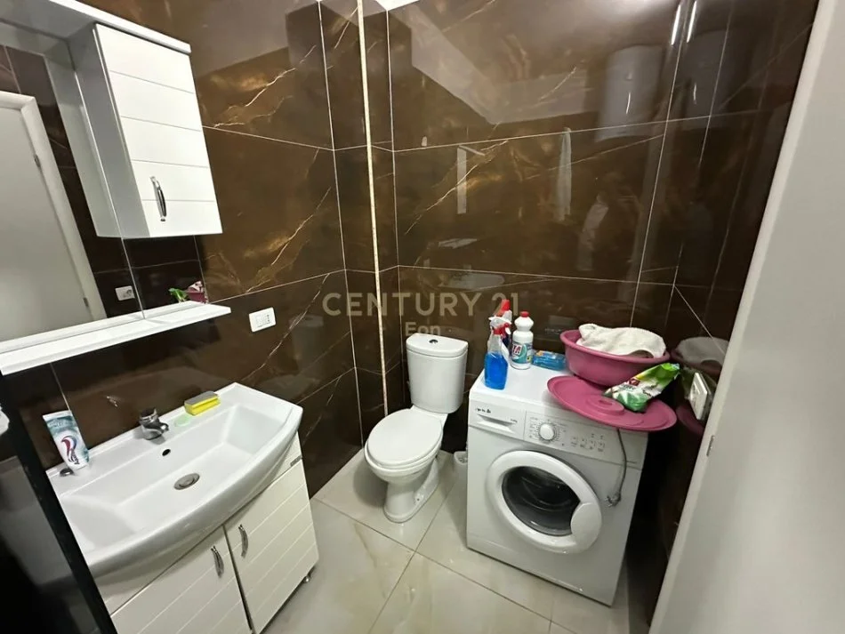 Durres, shitet apartament 1+1 Kati 2, 60 m² 115.000 € (mali i robit)