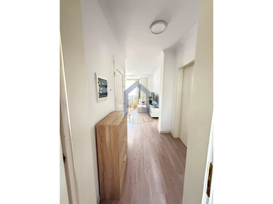 Tirane, shitet apartament 2+1 Kati 5, 87 m² 138.500 € (Apartament 2+1 per shitje ne Kinostudio)