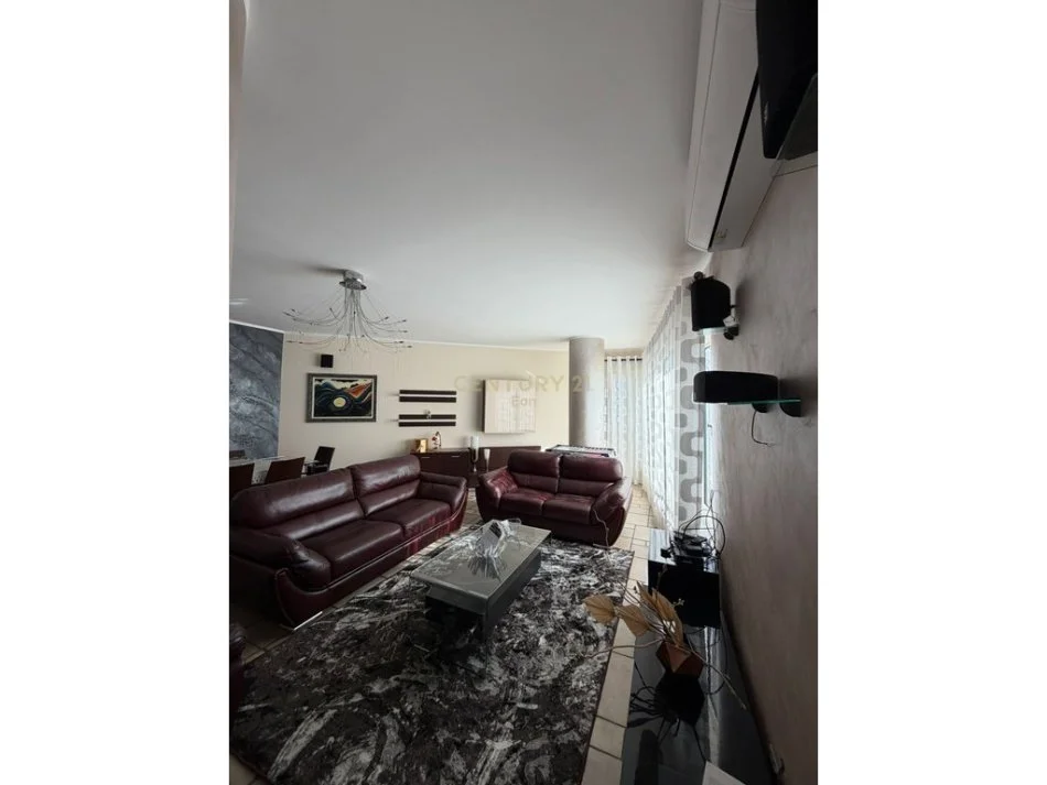 Durres, shitet apartament 2+1 Kati 6, 140 m² (Bashkia,Durres)