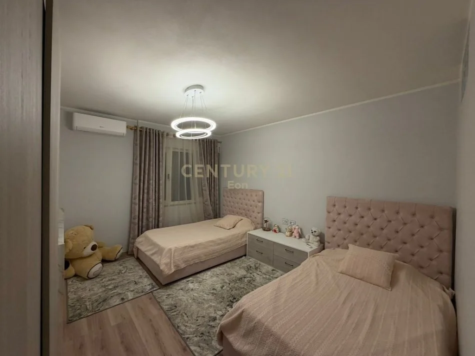Durres, shitet apartament 2+1 Kati 6, 140 m² (Bashkia,Durres)