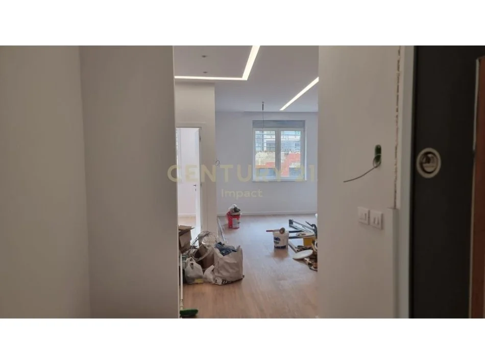 Tirane, shitet apartament 1+1 , 64 m² 130.000 € (Liqeni i Thate, Tiranë)
