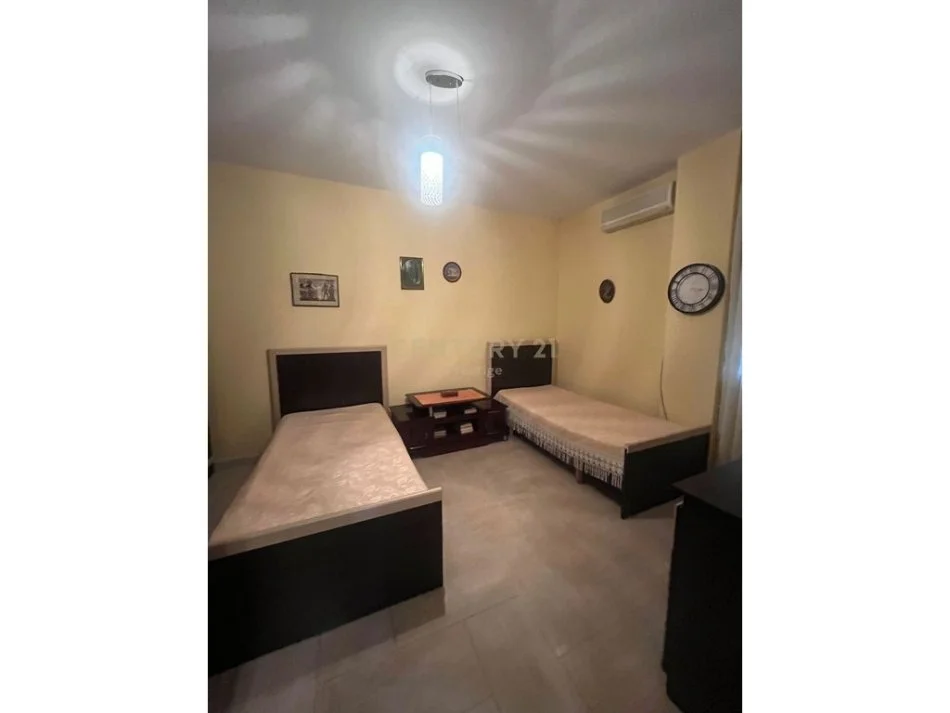 Tirane, shitet apartament 3+1 Kati 7, 125 m² 380.000 € (Ambasada Amerikane)