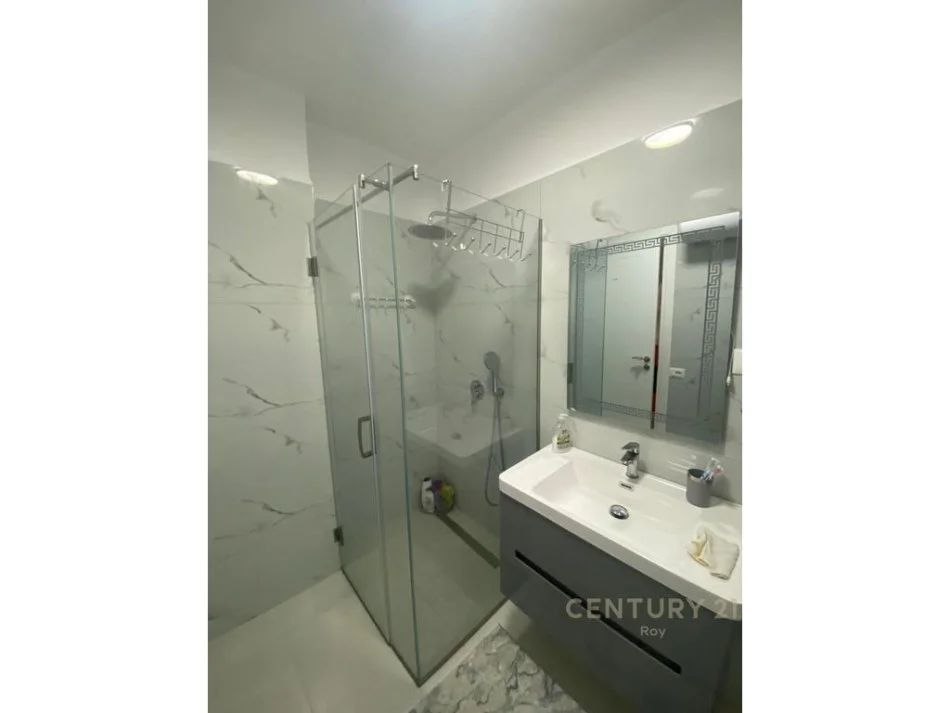 Durres, shitet apartament 1+1 Kati 1, 72 m² 105.000 € (Spitali,Durres)