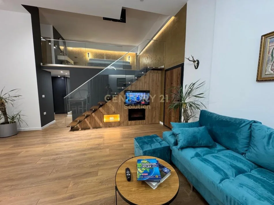 Tirane, jepet me qera apartament 2+1 Kati 1, 86 m² 700 € (Liqeni i thate)