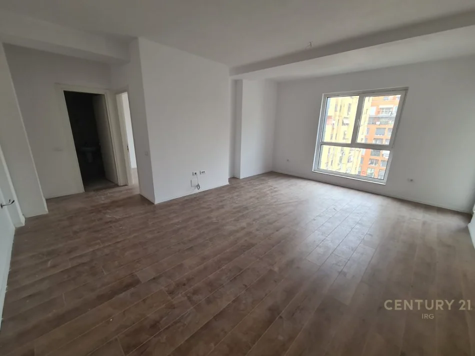Tirane, jepet me qera apartament 1+1 Kati 4, 72 m² 500 € (21 DHJETORI)