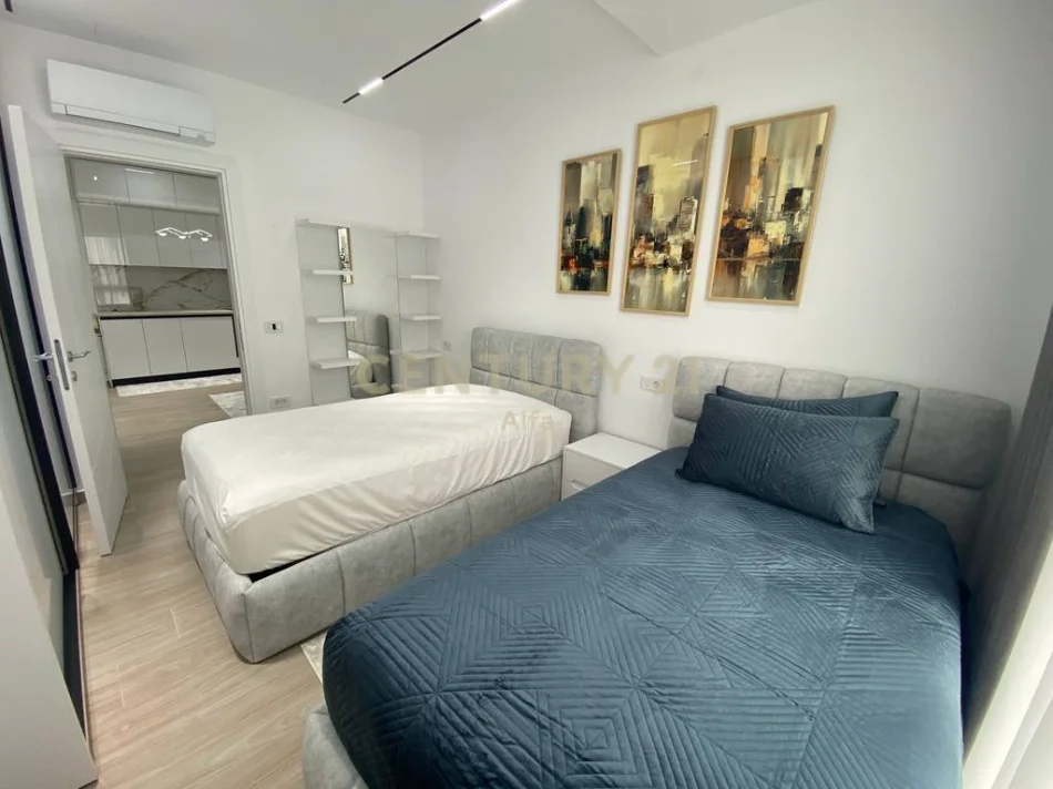 Tirane, jepet me qera apartament 2+1 Kati 7, 105 m² 1.300 € (në Rezidencën “Mine Peza”)