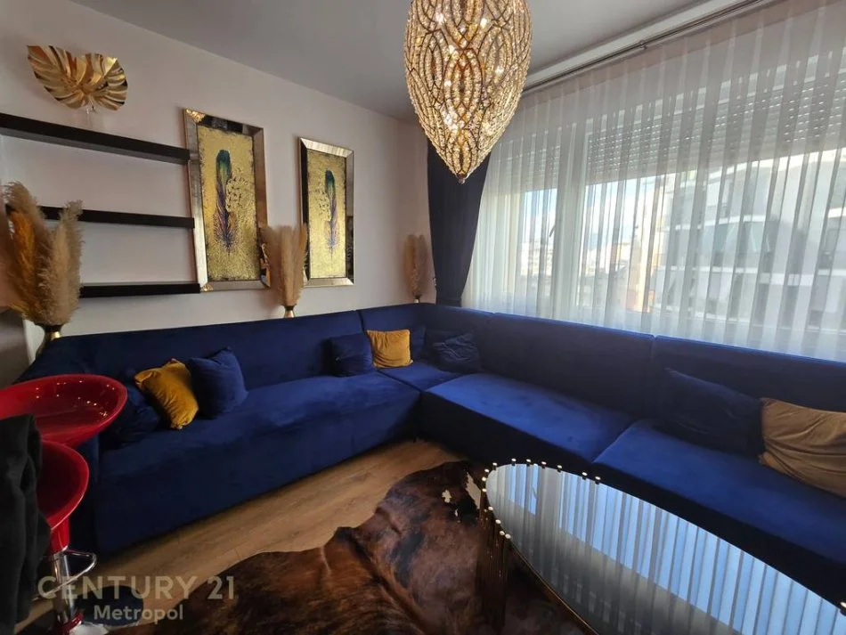 Tirane, jepet me qera apartament 1+1+Ballkon Kati 4, 75 m² 1.000 € (rruga e kosovareve)
