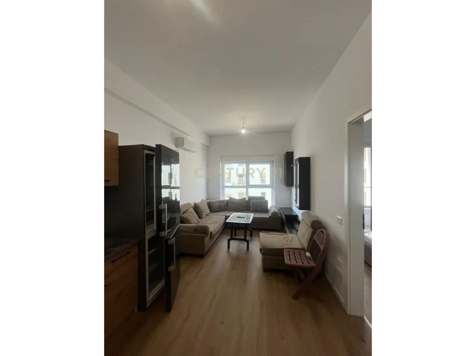 Tirane, jepet me qera apartament 1+1 Kati 4, 380 € 