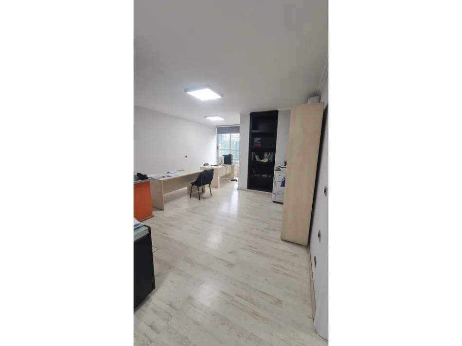 Tirane, shitet apartament 2+1 Kati 6, 93 m² 210.000 € (21 Dhjetori)
