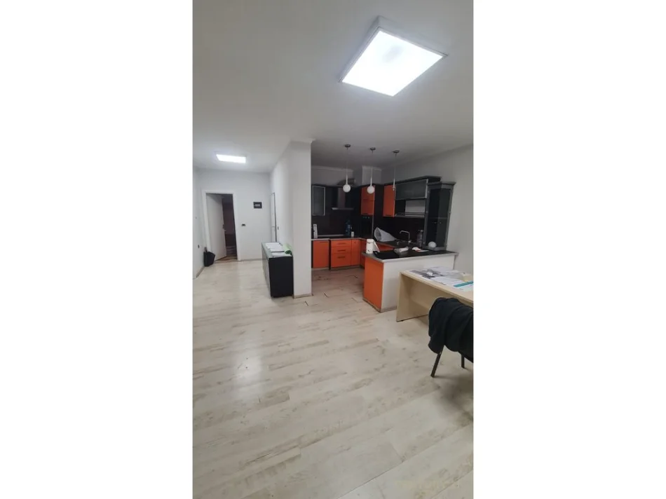 Tirane, shitet apartament 2+1 Kati 6, 93 m² 210.000 € (21 Dhjetori)