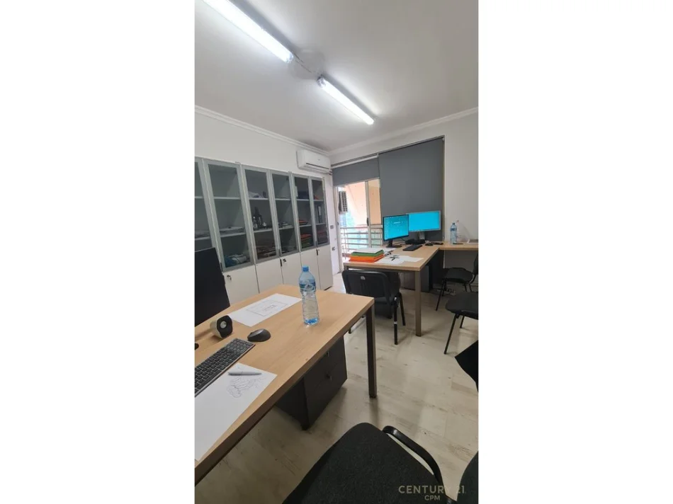 Tirane, shitet apartament 2+1 Kati 6, 93 m² 210.000 € (21 Dhjetori)