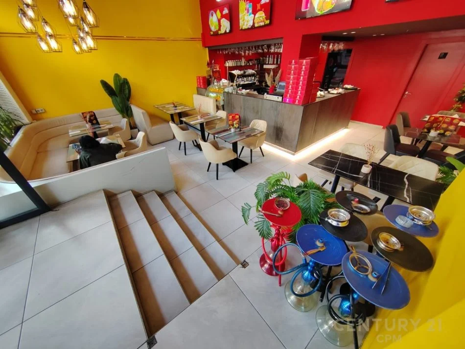 Tirane, shitet bar-resorant Kati 0, 180 m² 42.000 € (Sheshi Skënderbej (Qendër))