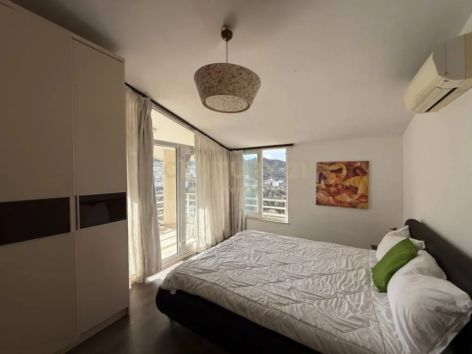 Shqiperi, shitet apartament duplex Dublex Kati 3, 124 m² 245.000 € (Kodra e Diellit 1)