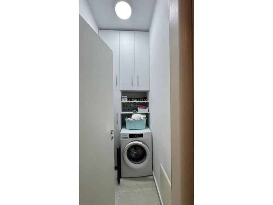 Tirane, shitet apartament 2+1 Kati 4, 110 m² 260.000 € 