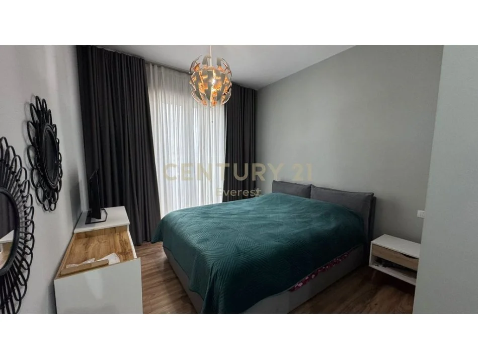 Tirane, shitet apartament 2+1 Kati 4, 110 m² 260.000 € 