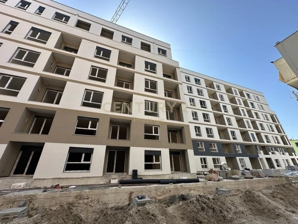 Durres, shitet apartament duplex Dublex Kati 0, 123 m² 140.000 € (Golem)