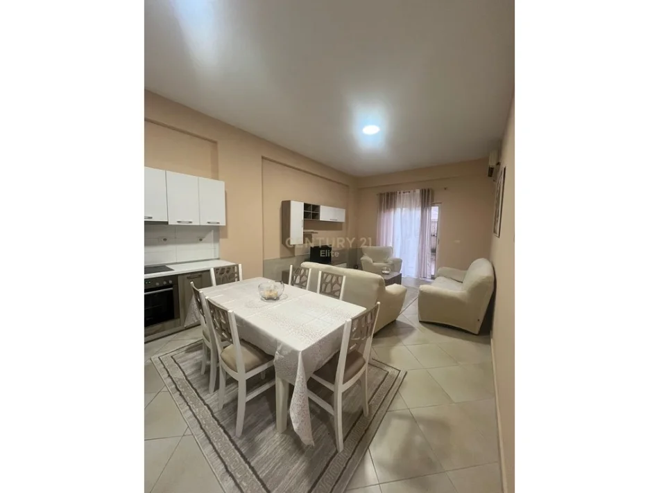 Tirane, jepet me qera apartament 1+1 Kati 1, 120 m² 420 € (RrugaMuhamet Deliu)