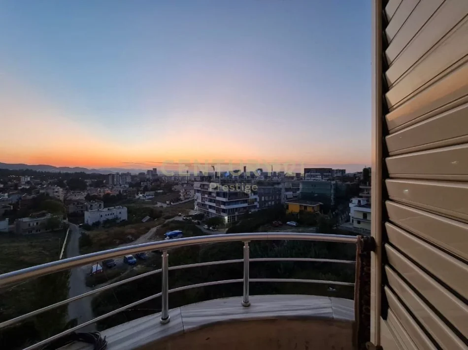 Tirane, jepet me qera apartament 2+1+Aneks+Ballkon Kati 5, 101 m² 500 € (tek Vilat Gjermane)
