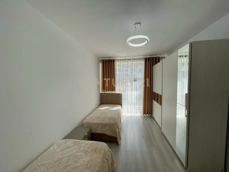 Tirane, shitet apartament 2+1 Kati 5, 119 m² 210.000 € (Fusha e Aviacionit)