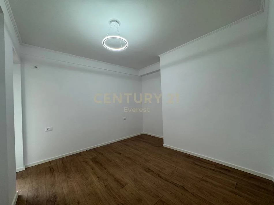 Tirane, shitet apartament 1+1 Kati 7, 54 m² 115.000 € (Don Bosko)