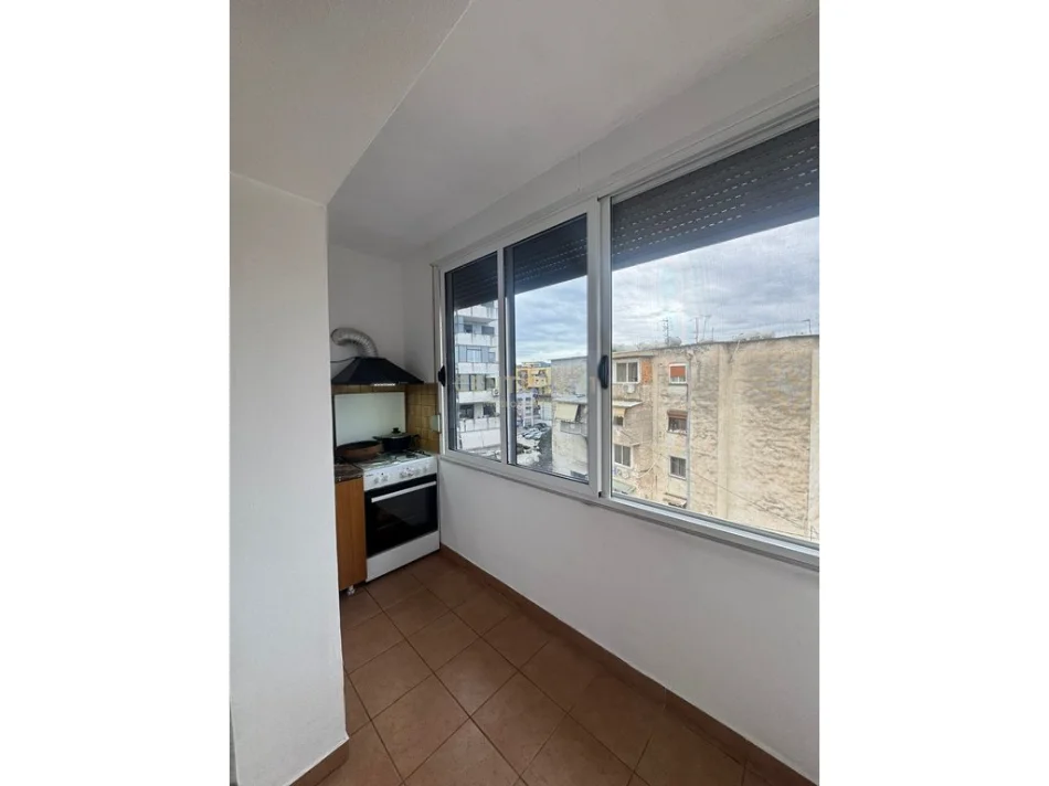 shitet apartament 2+1 Kati 5, 75 m² 128.000 € (Ish Tregu Elektrik)