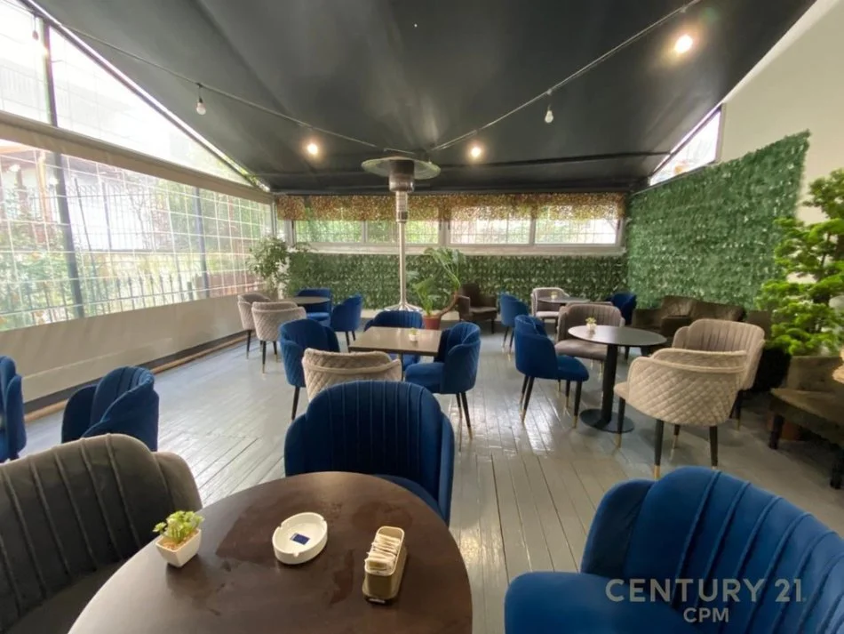 Tirane, shitet bar-resorant Kati 0, 270 m² (komuna e parisit)