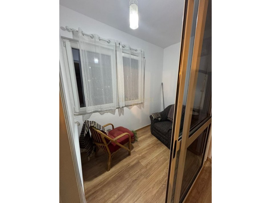 Tirane, jepet me qera apartament 1+1 Kati 1, 60 m² 500 € (Ish Nshraku)