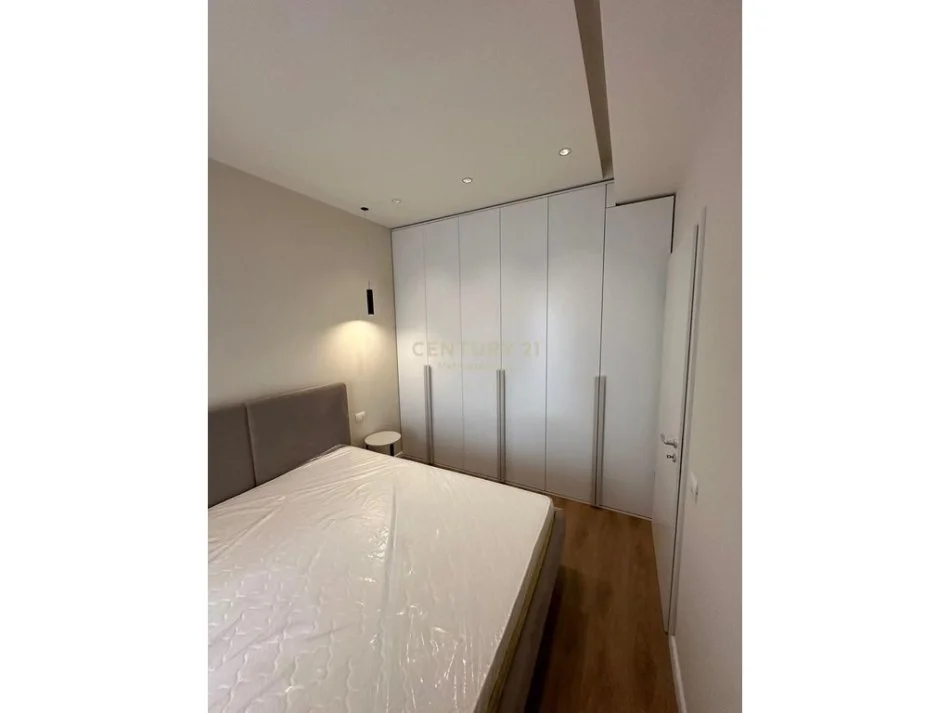 Tirane, shitet apartament 1+1 Kati 7, 53 m² 110.000 € (Ali Demi)