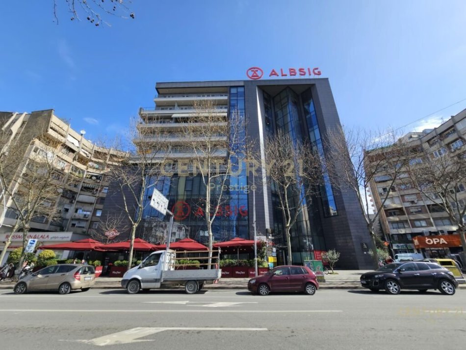 Tirane, shitet apartament 2+1 Kati 10, 110 m² 330.000 € (Prokuroria e Pergjithshme)