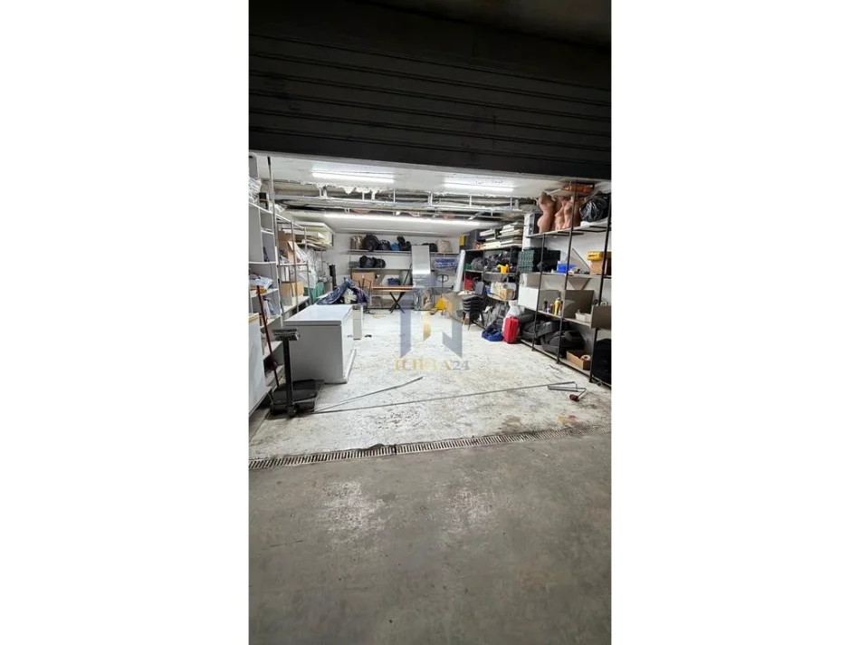 Tirane, shes garazh | post parkimi Kati -1, 46 m² 53.000 € (Garazhd per shitje ne Kinostudio)