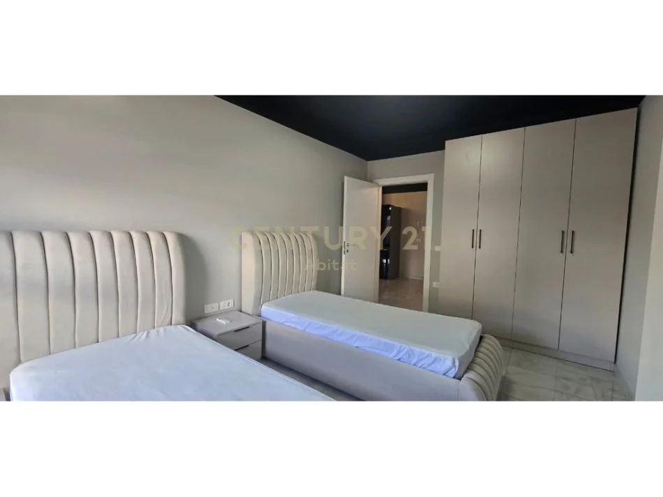 Shqiperi, jepet me qera apartament 2+1+Ballkon Kati 2, 93 m² 1.100 € (kompleksi dinamo)