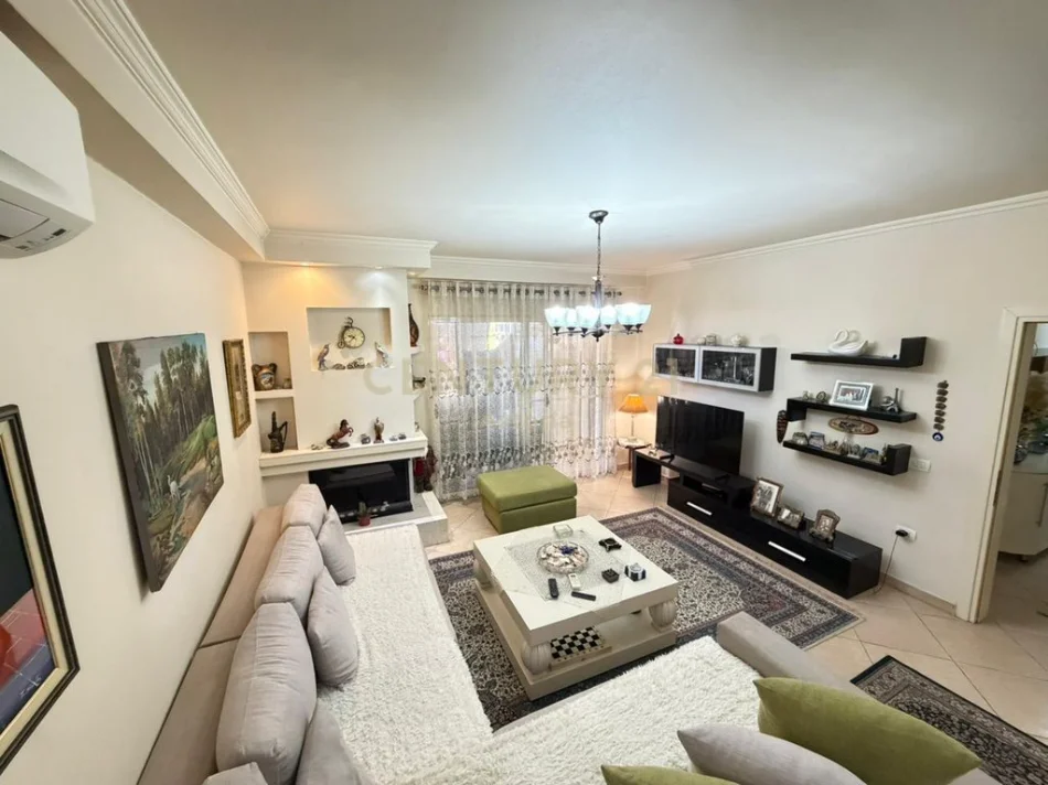 Tirane, shitet apartament Kati 8, 117 m² 320.000 € 