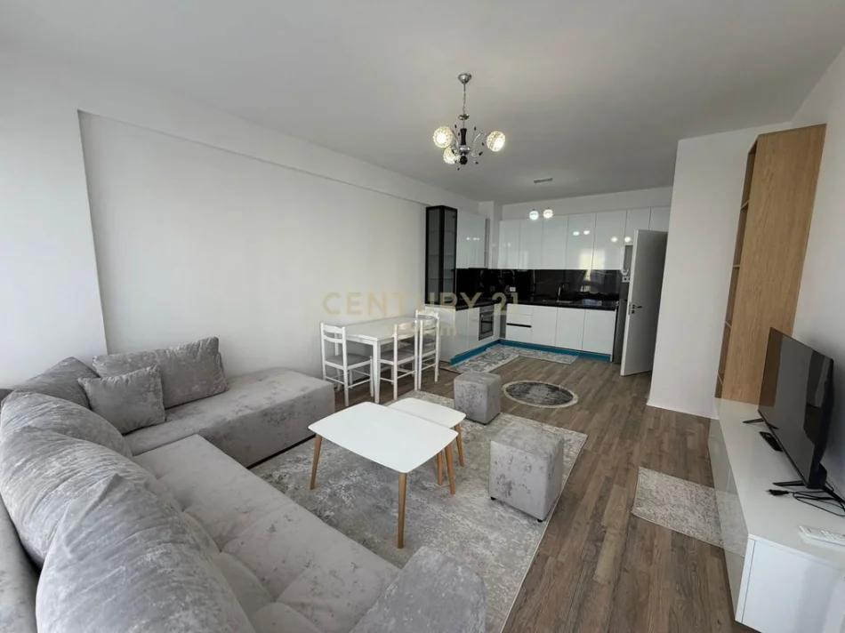 Tirane, jepet me qera apartament 1+1+Ballkon Kati 2, 70 m² 550 € (astiri urban gate)