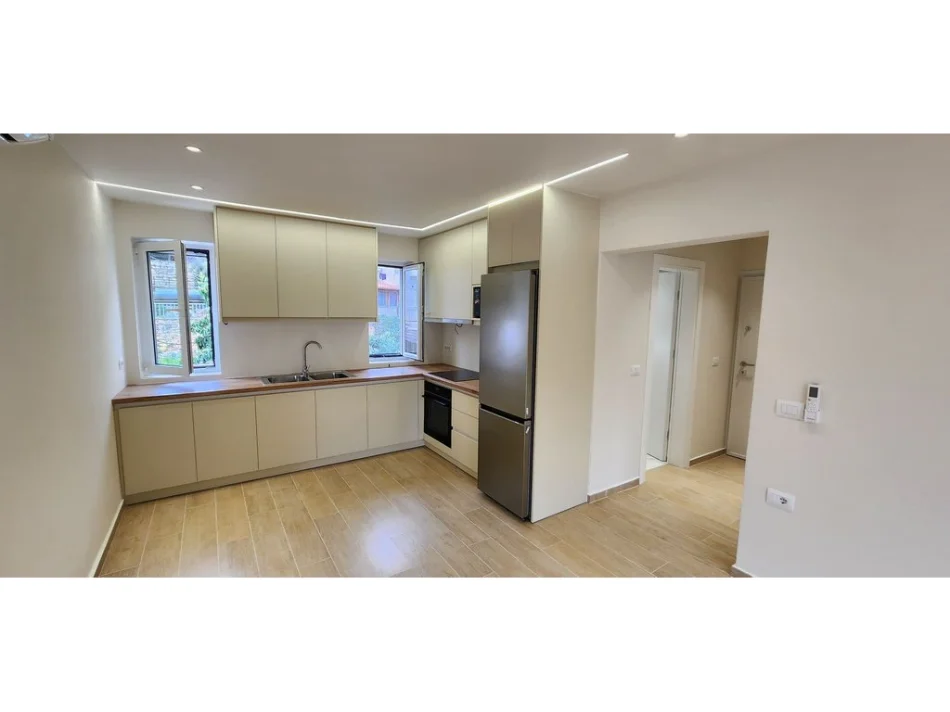 Sarande, shitet apartament 1+1+Ballkon Kati 2, 65 m² 125.000 € (sarand)