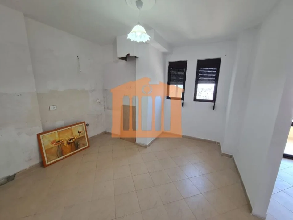 Durres, shitet apartament 2+1+Ballkon Kati 9, 105 m² 90.000 € 