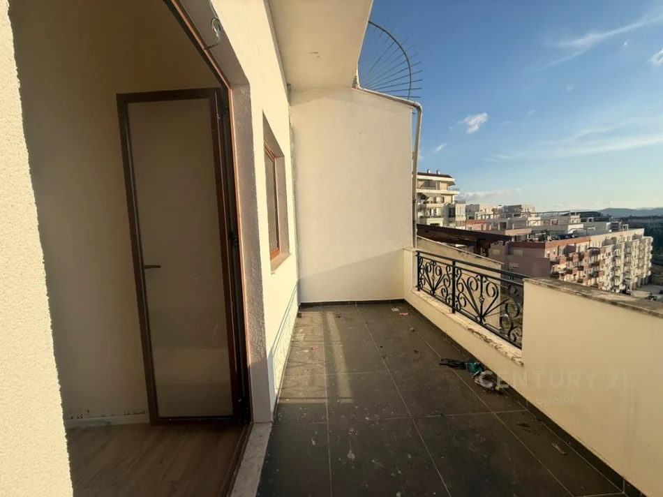 Tirane, shitet apartament 2+1+Ballkon Kati 1, 106 m² 127.200 € (fresk)
