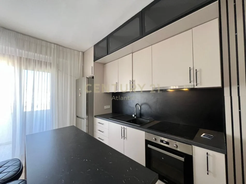 Durres, shitet apartament 2+1 Kati 7, 82 m² 135.000 € (Plazh Durres)