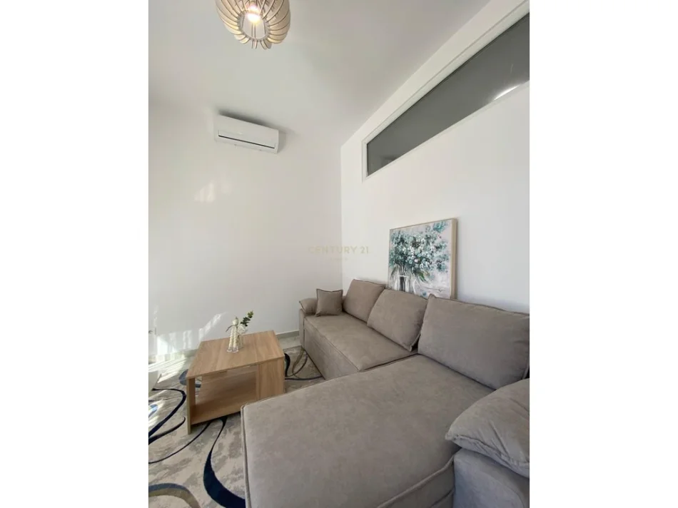 Tirane, jepet me qera apartament 1+1 Kati 1, 65 m² 400 € 