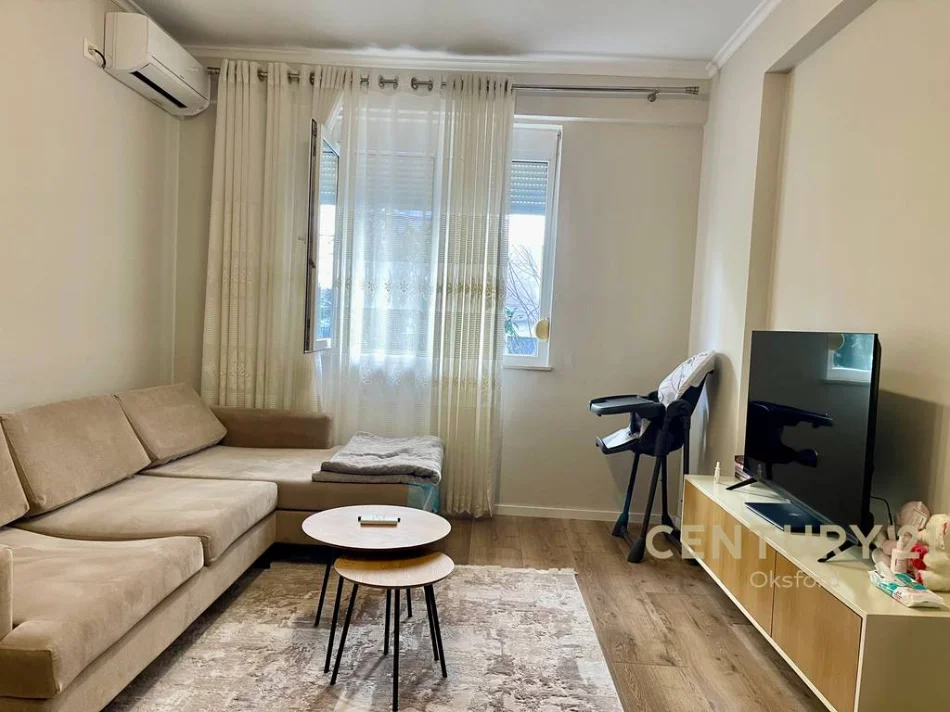 Tirane, shitet apartament 1+1 Kati 2, 140.000 €