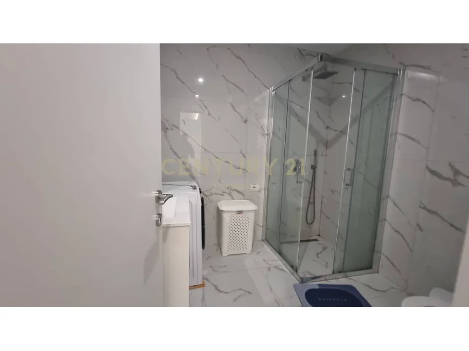 Tirane, jepet me qera apartament 1+1+Ballkon Kati 3, 65 m² 500 € (dritan hoxha)