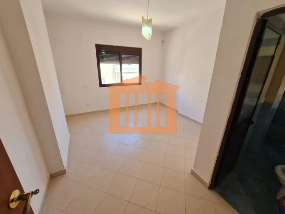 Durres, shitet apartament 2+1+Ballkon Kati 9, 105 m² 90.000 € 