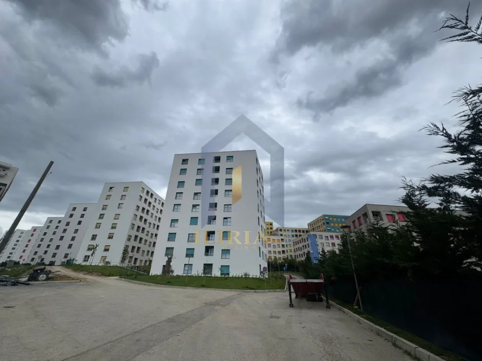 Tirane, shitet apartament 1+1+Ballkon Kati 4, 49 m² (SUPER OKAZION ! Apartament 1+1 per shitje ne Ali Dem Kadiu Residence)