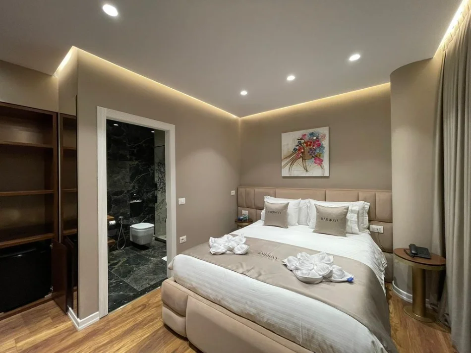 Tirane, shitet hotel Kati 4, 602 m² 1.500.000 € (Vlore)
