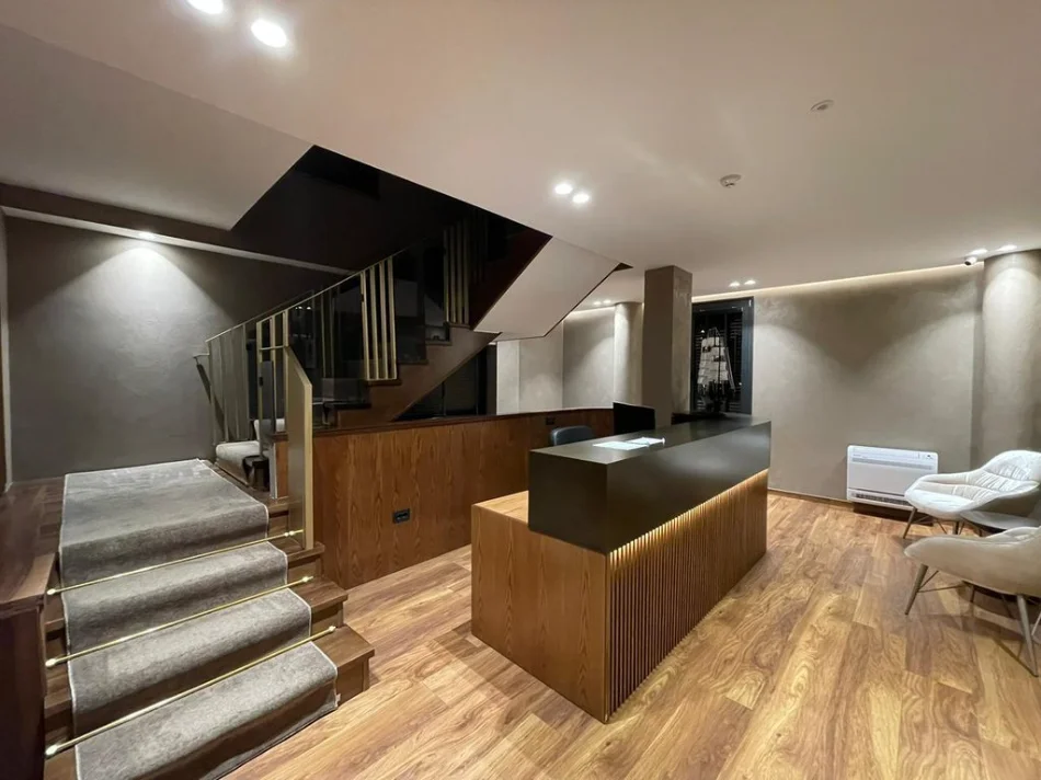 Tirane, shitet hotel Kati 4, 602 m² 1.500.000 € (Vlore)