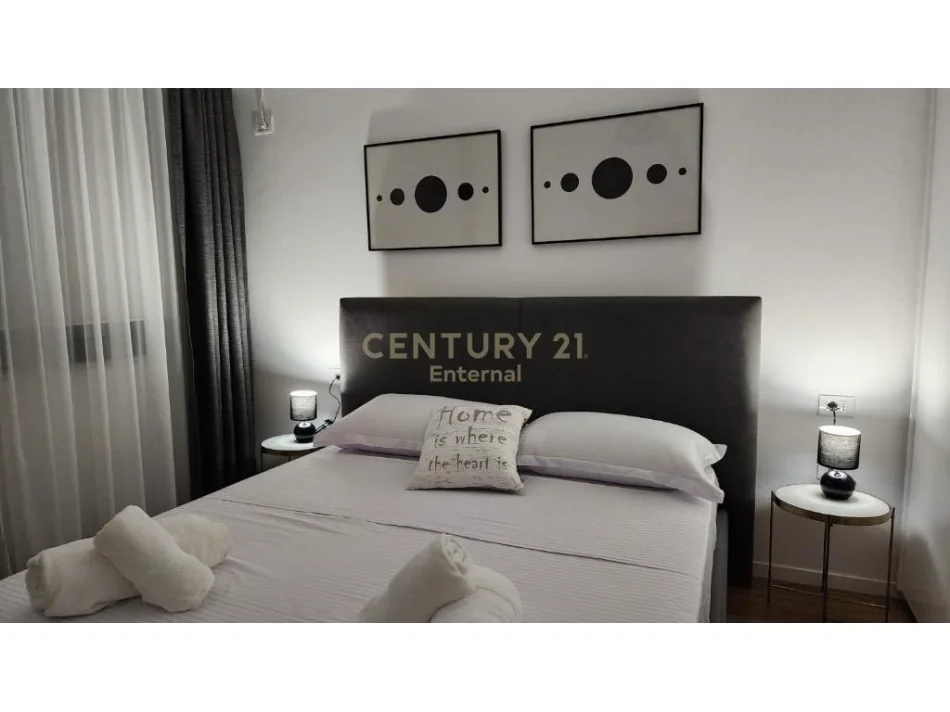 Tirane, jepet me qera apartament 2+1 Kati 2, 90 m² 750 € (rruga kavajes)