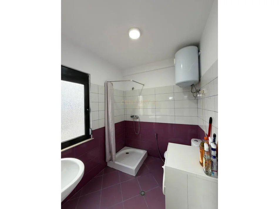 Tirane, shitet apartament 1+1 Kati 4, 40 m² 77.900 € 