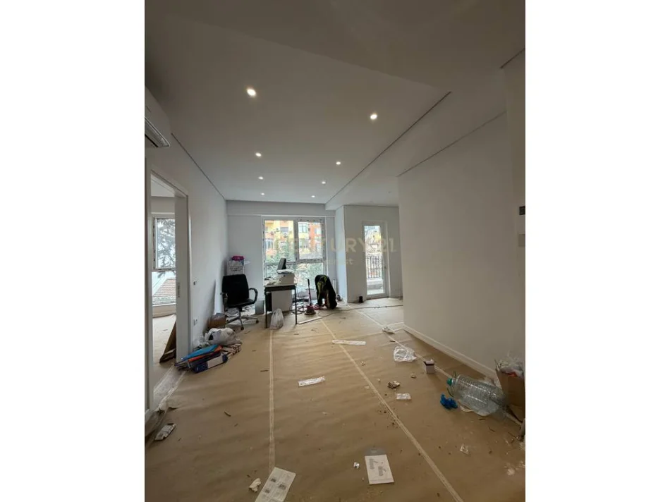 Tirane, shitet apartament 2+1 Kati 2, 61 m² 200.000 € (21 Dhjetori)