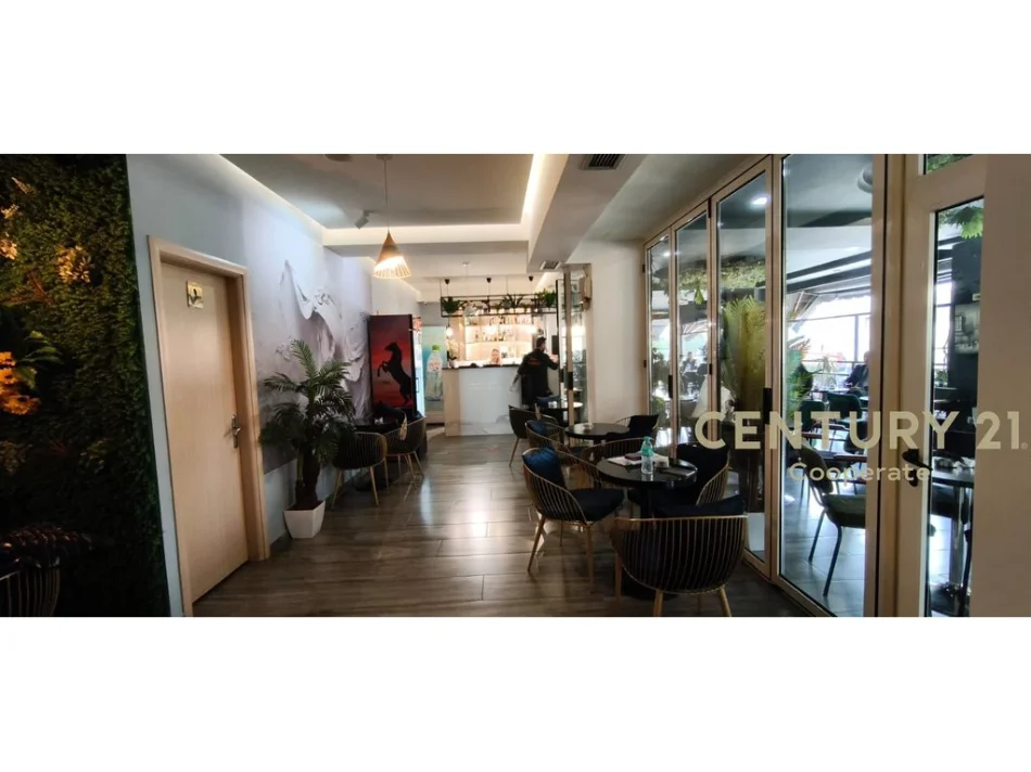 Tirane, shitet , 170 m² 370.000 € (Kinostudio)