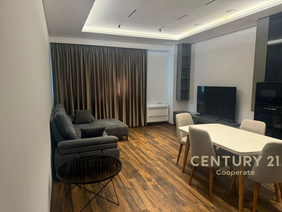 Tirane, jepet me qera apartament 1+1 Kati 6, 112 m² 1.300 € (Lion Residence)