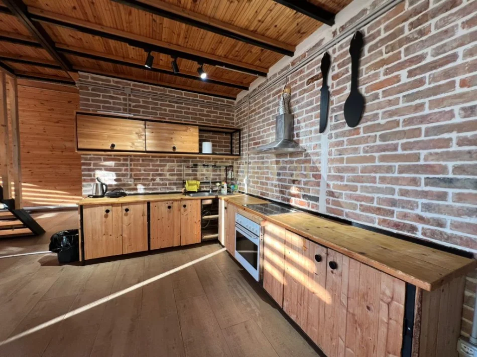 jepet me qera Vile 2+1+Ballkon Kati 2, 400 m² 700 € (Shkallnur,Durres)